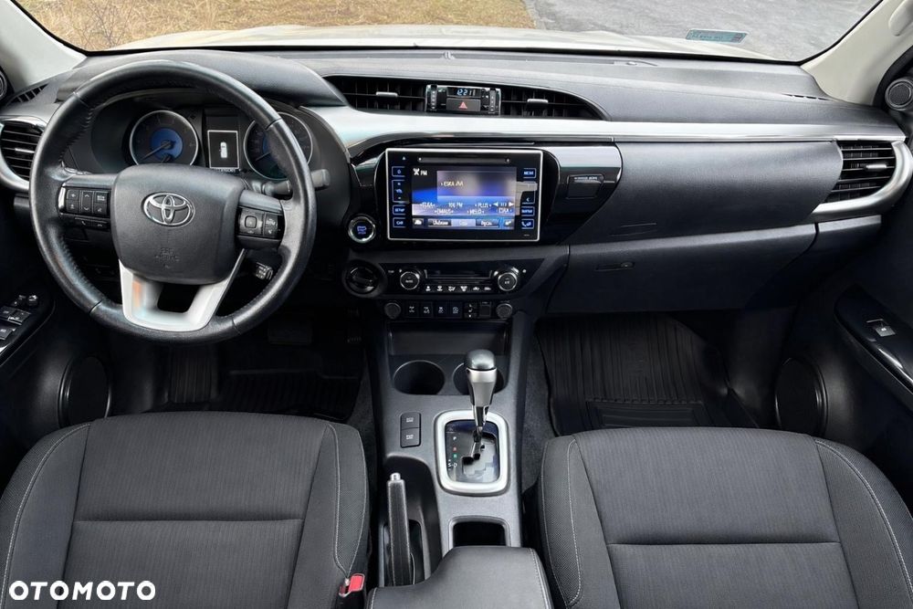 Toyota Hilux 2.4 D-4D Double Cab SR5 4x4 - 17