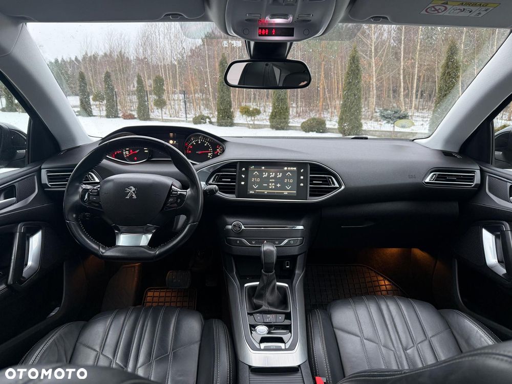 Peugeot 308 BlueHDi FAP 120 EAT6 Stop & Start Allure - 13