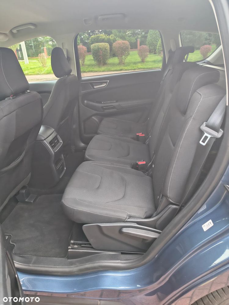 Ford S-Max - 11