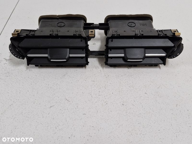 TOYOTA AVENSIS T27 LIFT T29 KRATKA NAWIEWU ŚRODKOWA 55670-05200 - 4