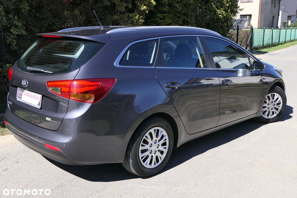 Kia Ceed 1.6 GDI L - 6
