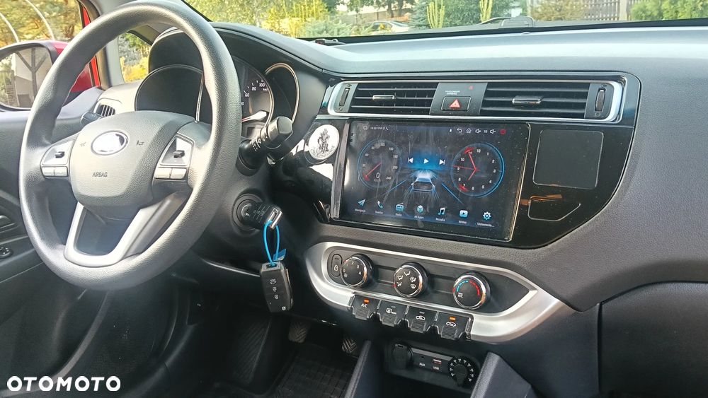 Kia Rio 1.2 L - 11