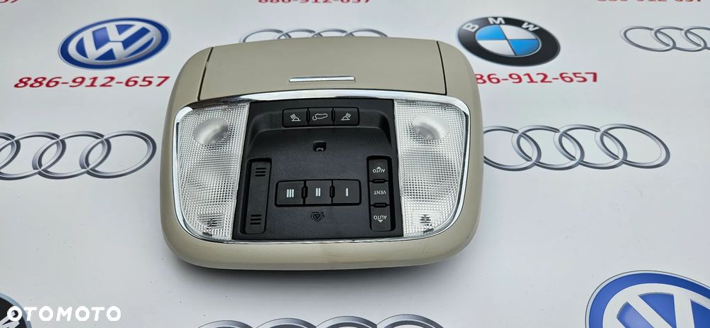 Dodge Durango III LIFT 2017-2020 Lampka kabiny kierowcy Oświetlenie kabiny Szyberdach Klapa bagażnika automatyczna - 2
