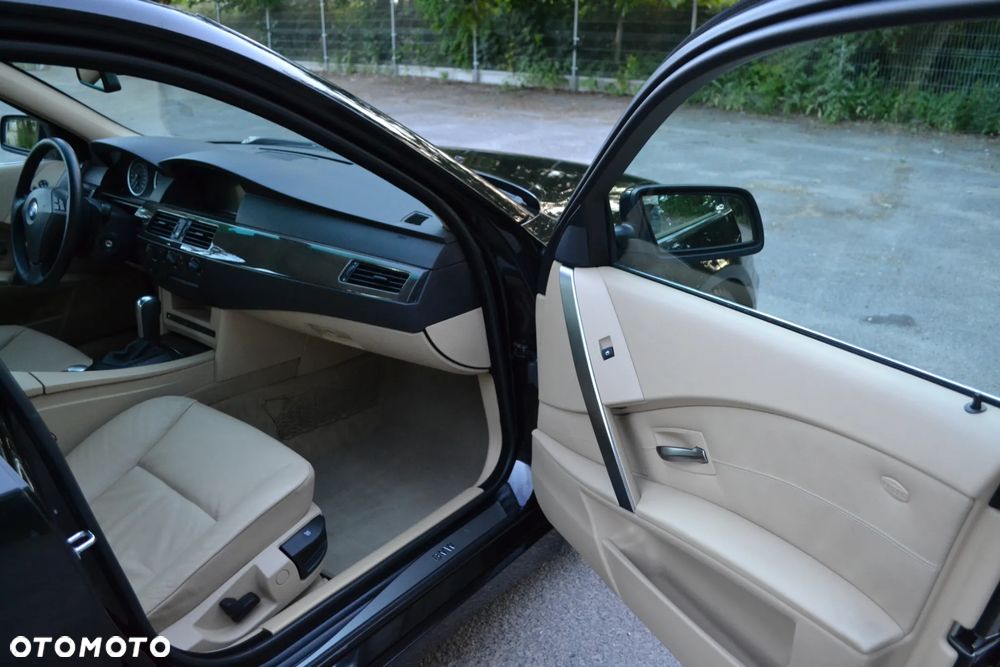 BMW Seria 5 - 25