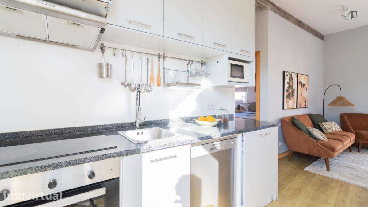 Apartamento com 2 quartos - localizado em Ramalde Porto - Grande imagem: 2/38