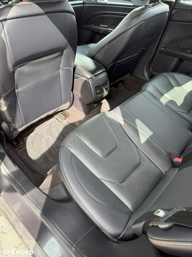 Ford Mondeo - 18
