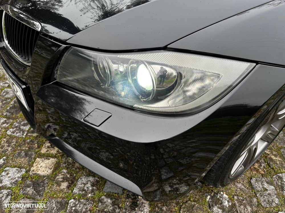 BMW 320 d Touring Navigation - 23