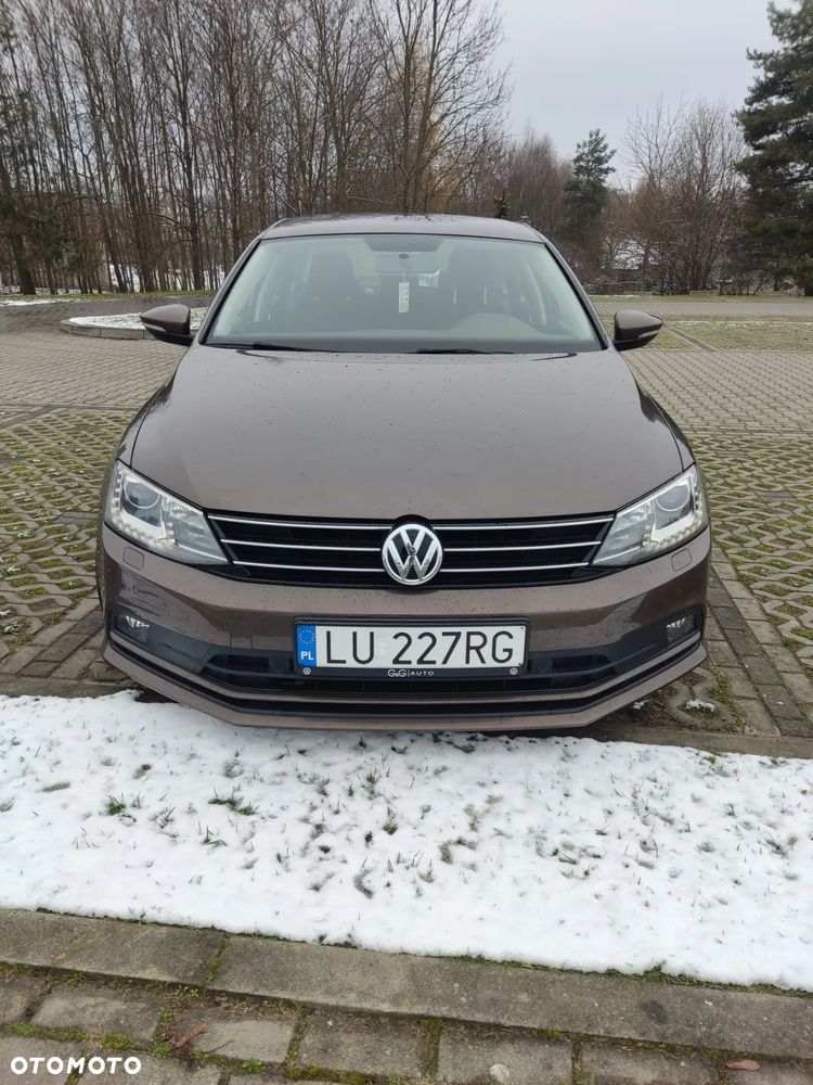 Volkswagen Jetta - 7