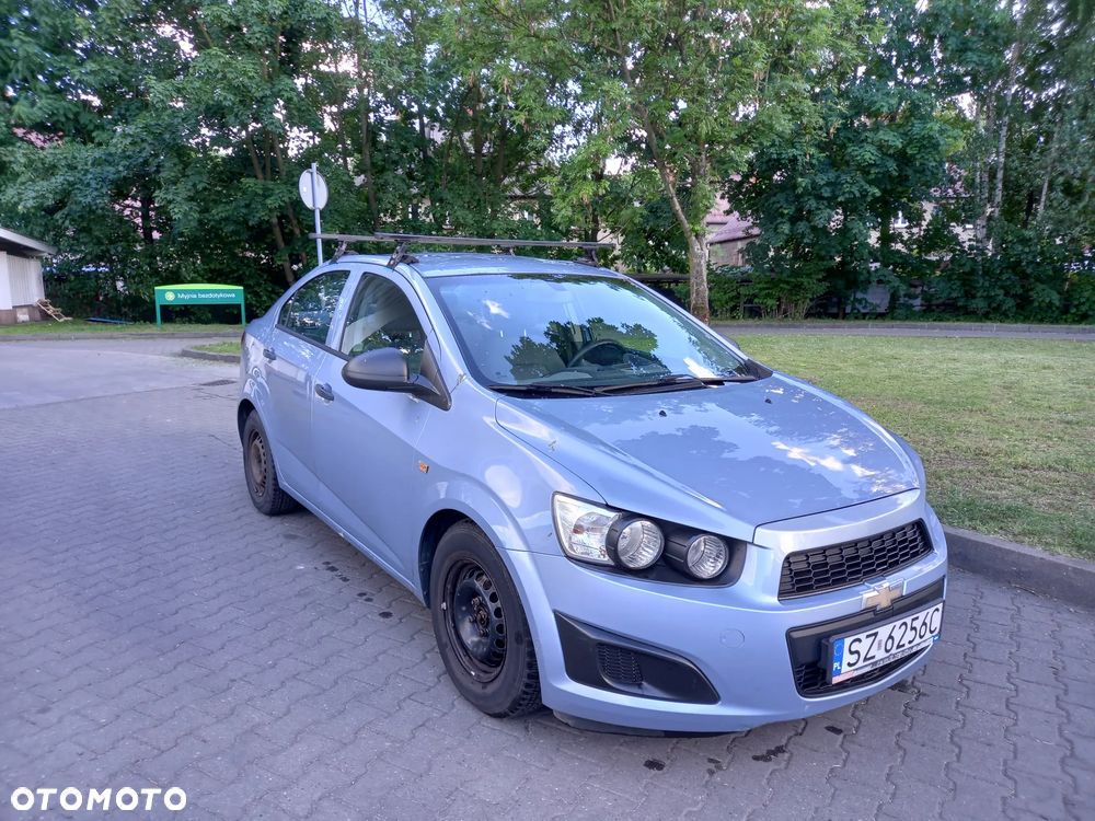 Chevrolet Aveo - 2