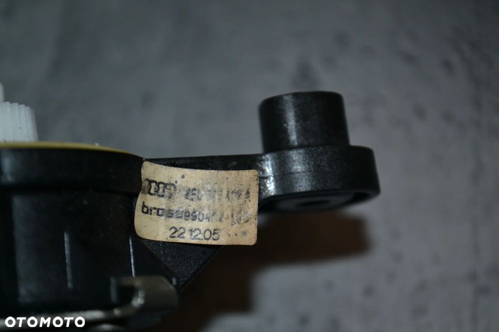 AUDI A4 B6 B7 PODNOŚNIK MECHANIZM SZYBY PRAWY TYŁ MANUALNY 8E0839402A - 3