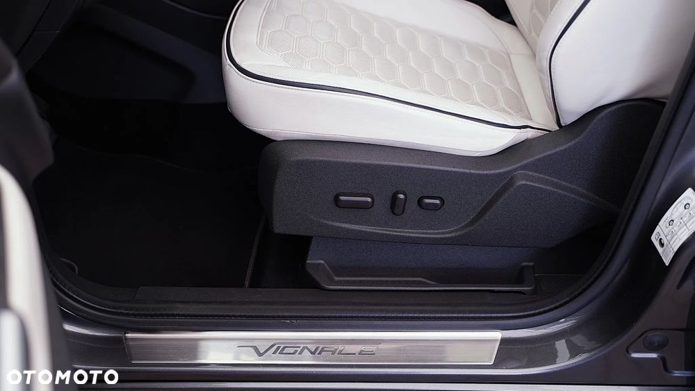 Ford Kuga 2.0 TDCi 4x4 Vignale - 35