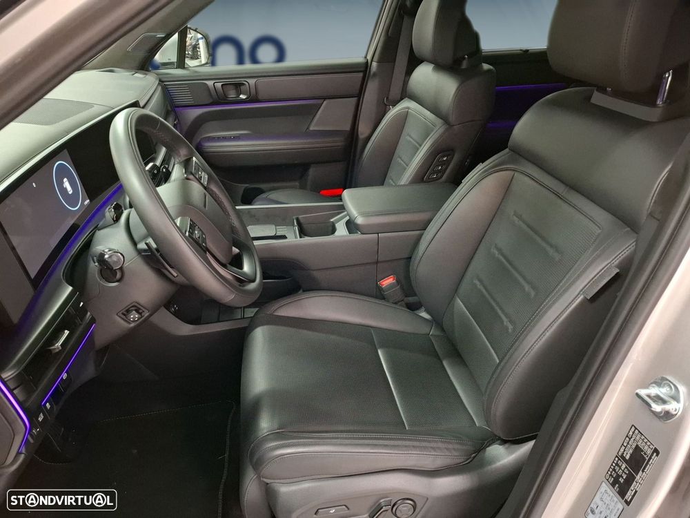 Hyundai Santa Fe 1.6 T-GDI HEV Vanguard - 11