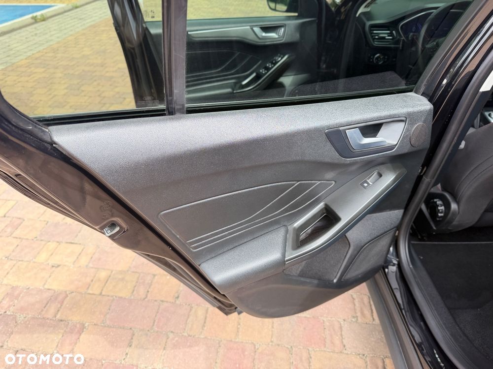 Ford Focus 1.5 EcoBlue Titanium X - 26