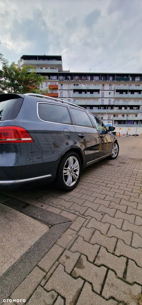 Volkswagen Passat - 11