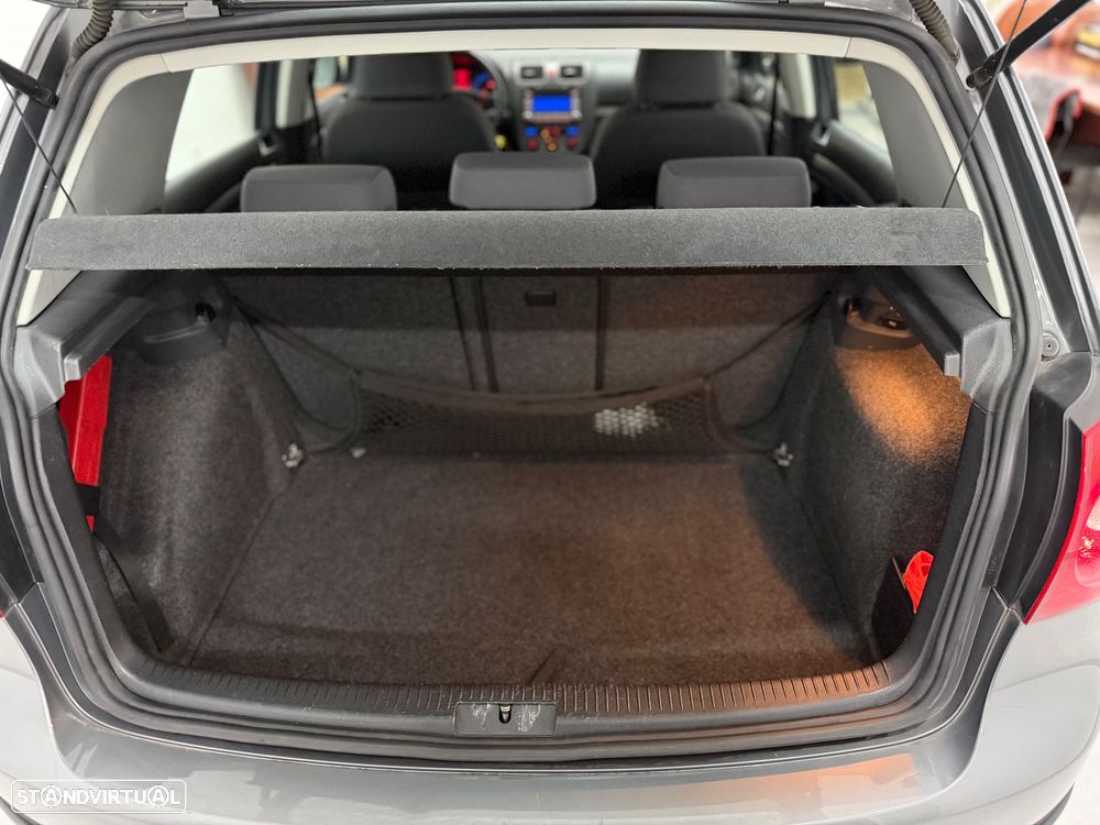 VW Golf 1.9 TDi BlueM. Trend. AC - 24