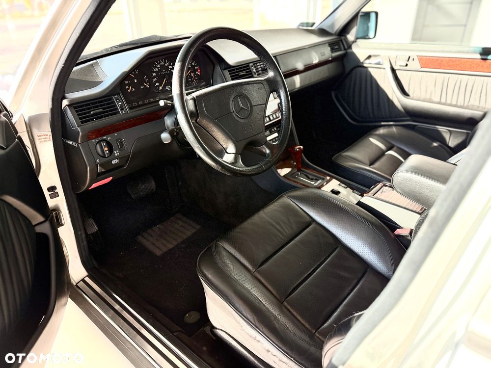 Mercedes-Benz W124 (1984-1993) - 14