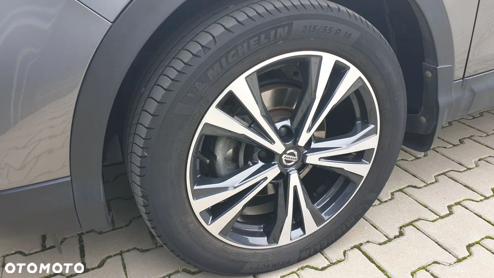 Nissan Qashqai 1.3 DIG-T N-Connecta EU6d - 39