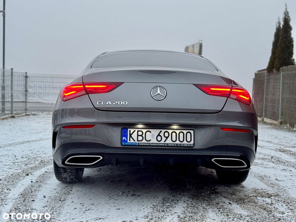 Mercedes-Benz CLA 200 AMG Line 7G-DCT - 23