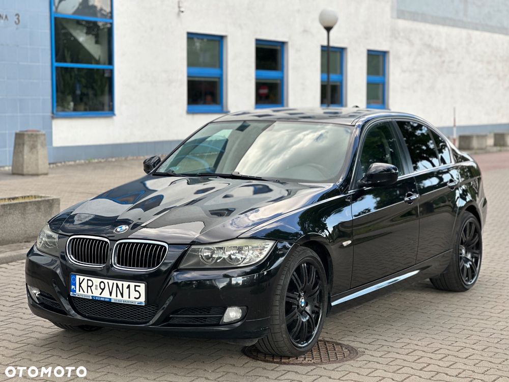 BMW Seria 3 325i - 1
