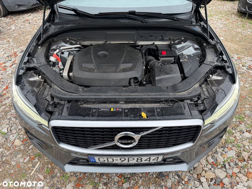 Volvo XC 60 T5 AWD R-Design - 12