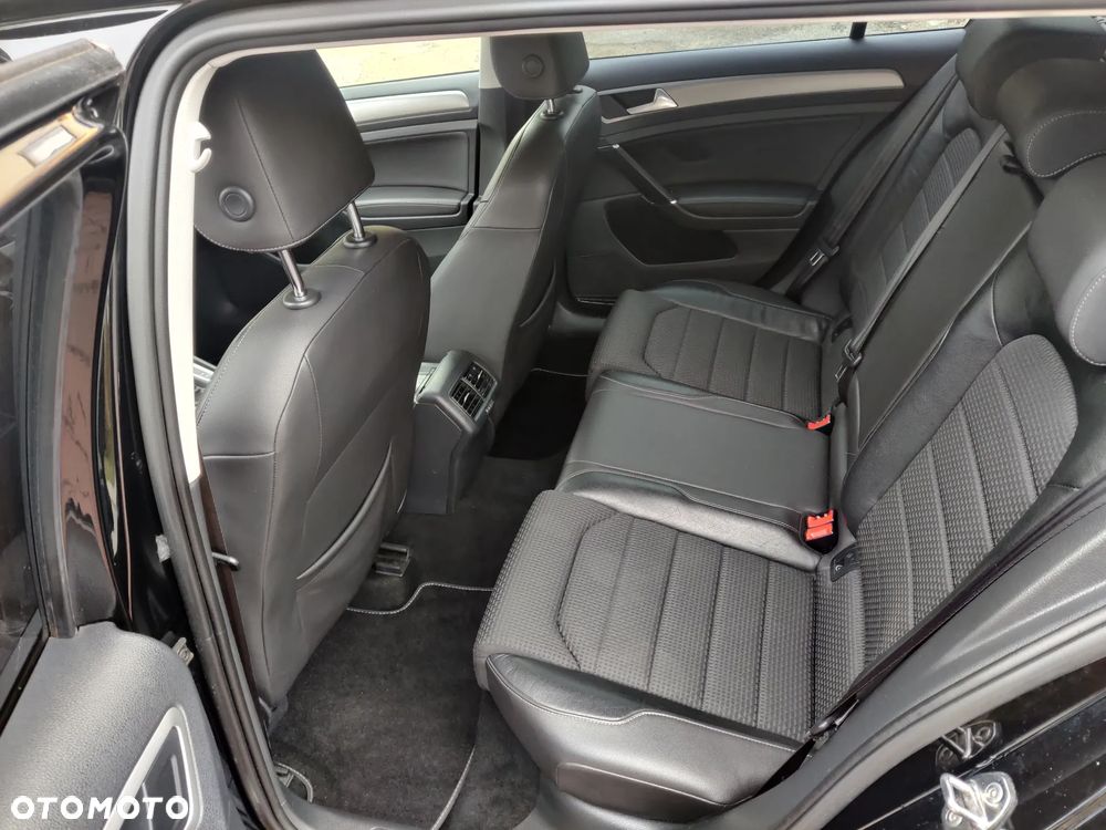 Volkswagen Golf Variant 1.6 TDI BlueMotion Technology DSG Comfortline - 20