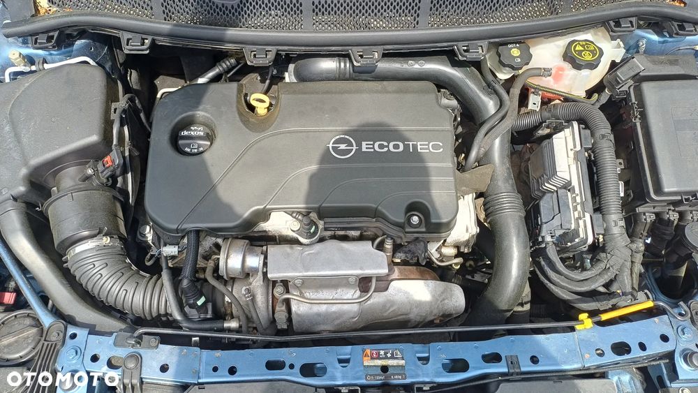 Opel Astra 1.4 Turbo Business - 10