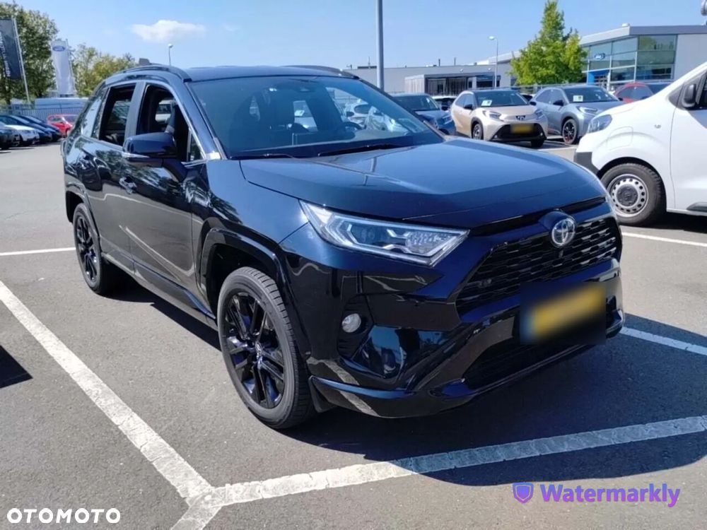 Toyota RAV4 - 1