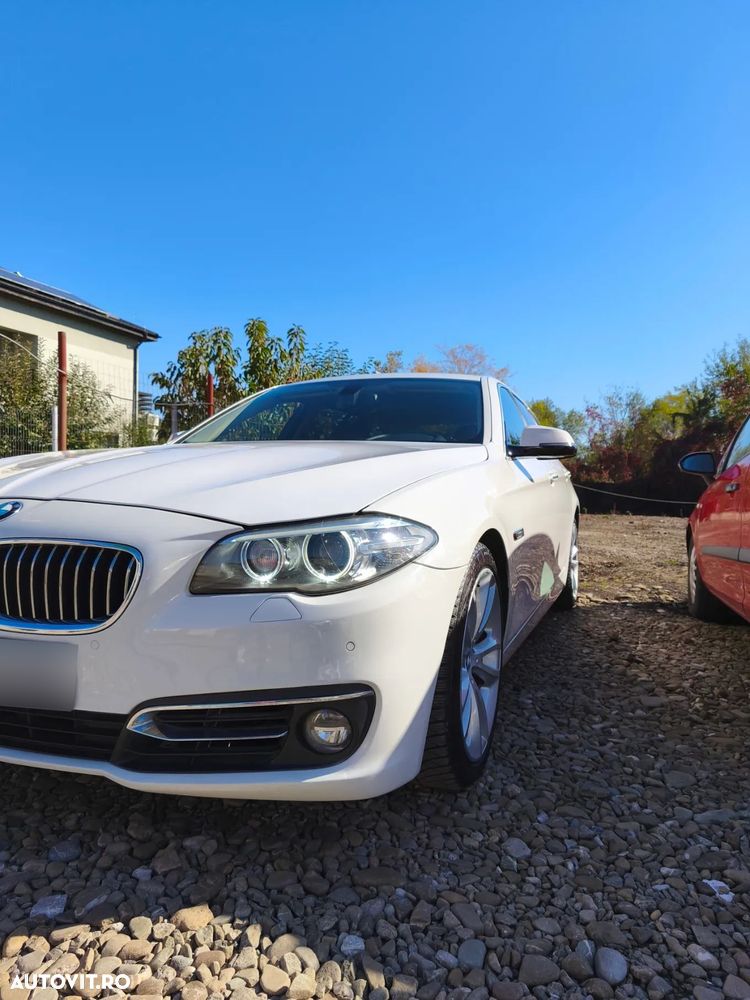 BMW Seria 5 525d xDrive Touring Sport-Aut. Luxury Line - 4