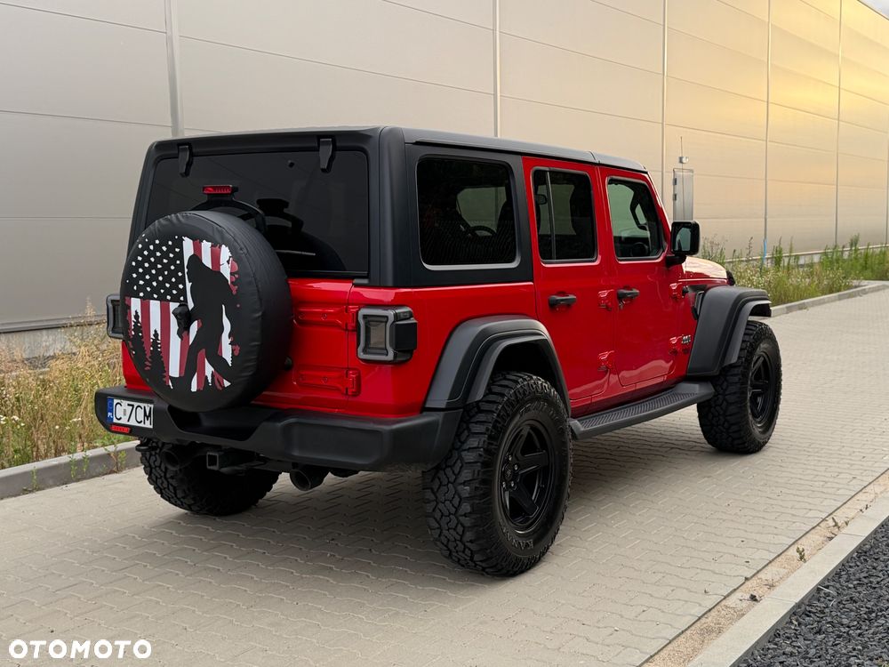 Jeep Wrangler - 11