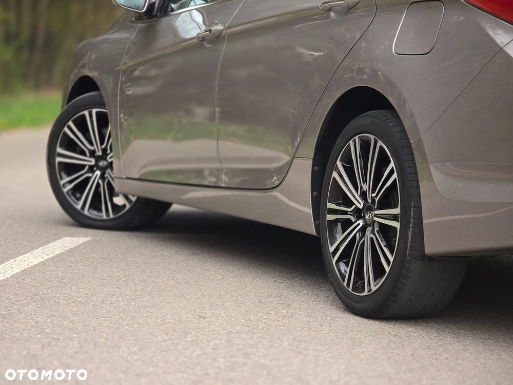 Hyundai i40 Kombi blue 1.7 CRDi DCT Premium - 37