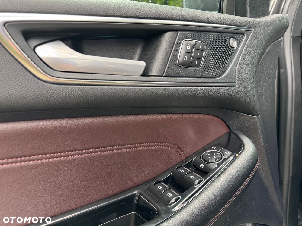 Ford Edge 2.0 EcoBlue Twin-Turbo 4WD Titanium - 22