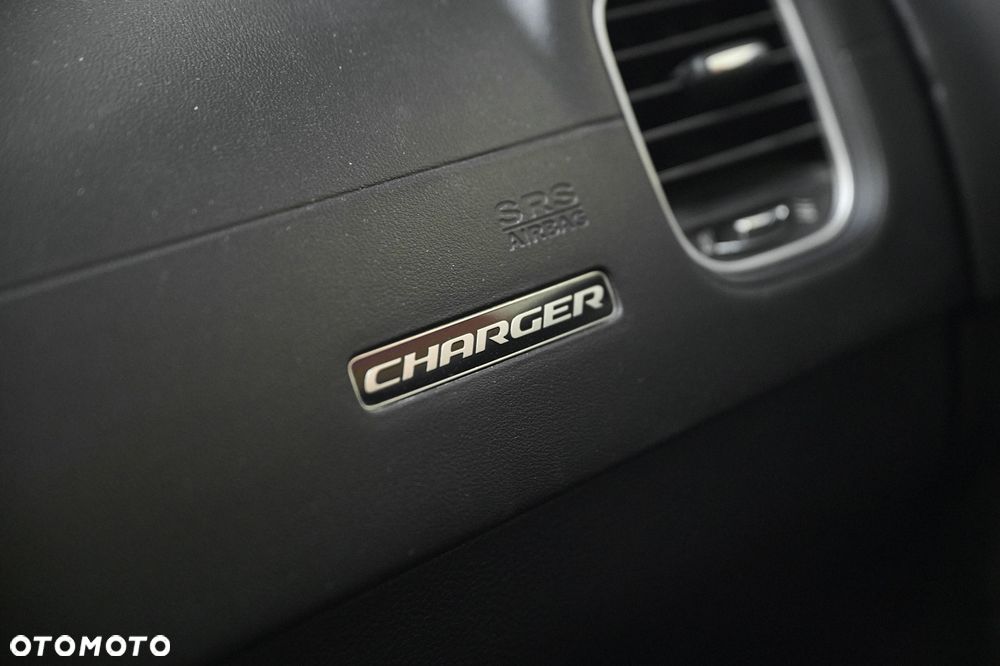 Dodge Charger 5.7 R/T - 31