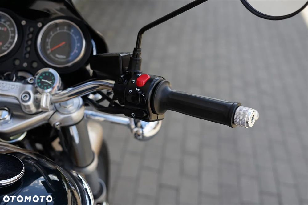 Triumph Thunderbird - 16