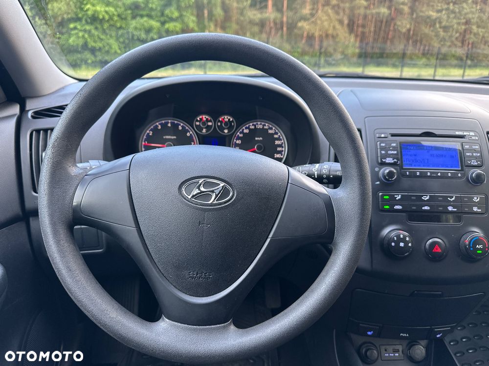 Hyundai i30 1.4 Classic + World Cup - 6
