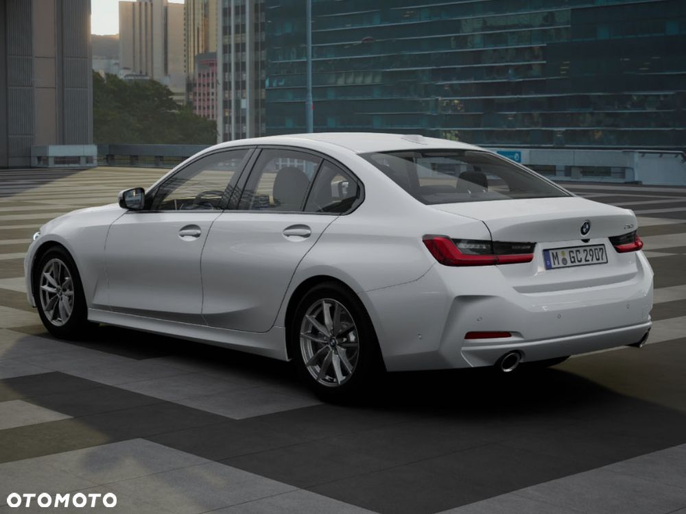 BMW Seria 3 318i M Sport - 5