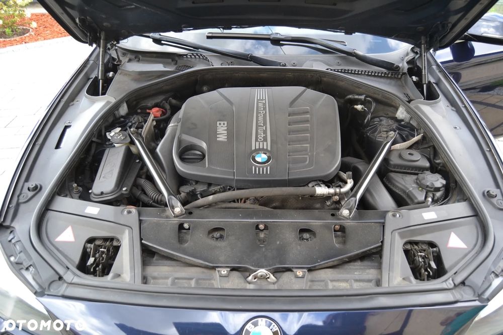 BMW Seria 5 530d xDrive - 26
