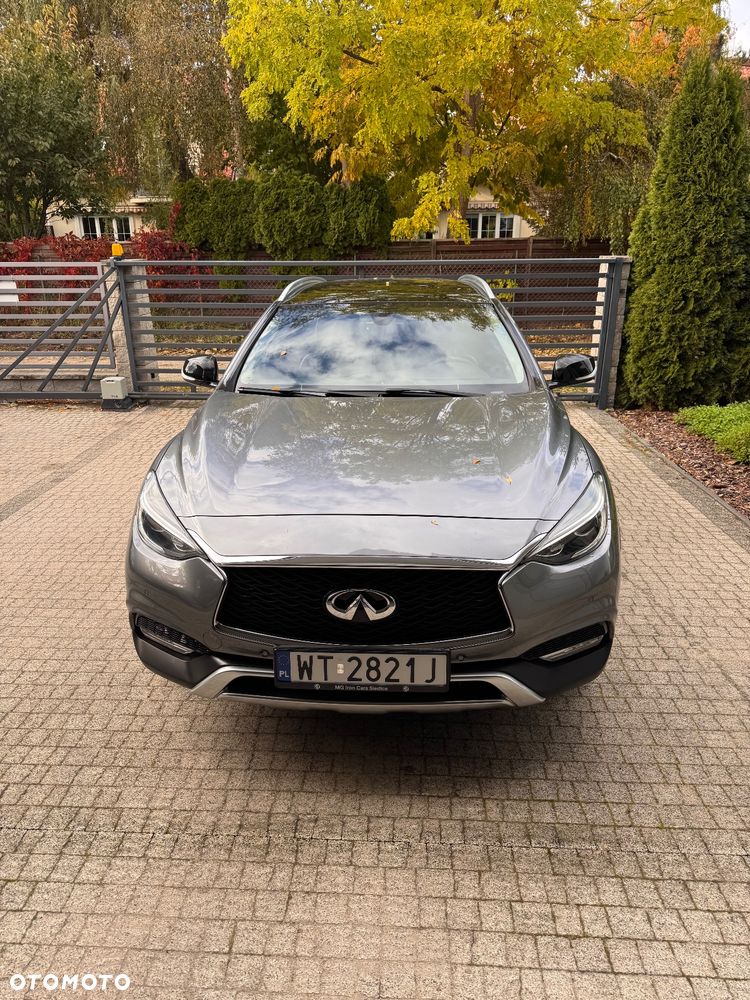 Infiniti QX30 2.0t Premium AWD 7DCT - 3
