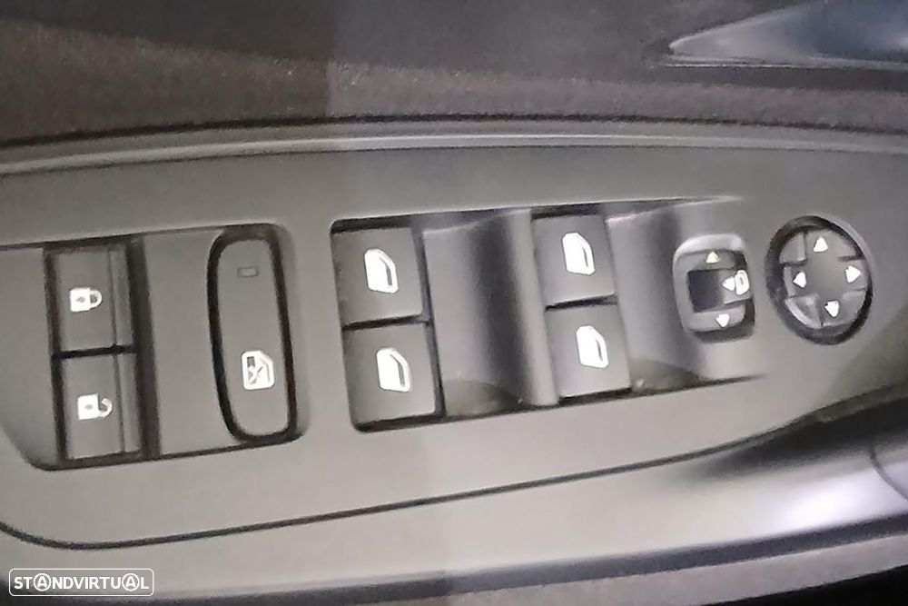 Peugeot 308 1.5 BlueHDi Style EAT8 - 11