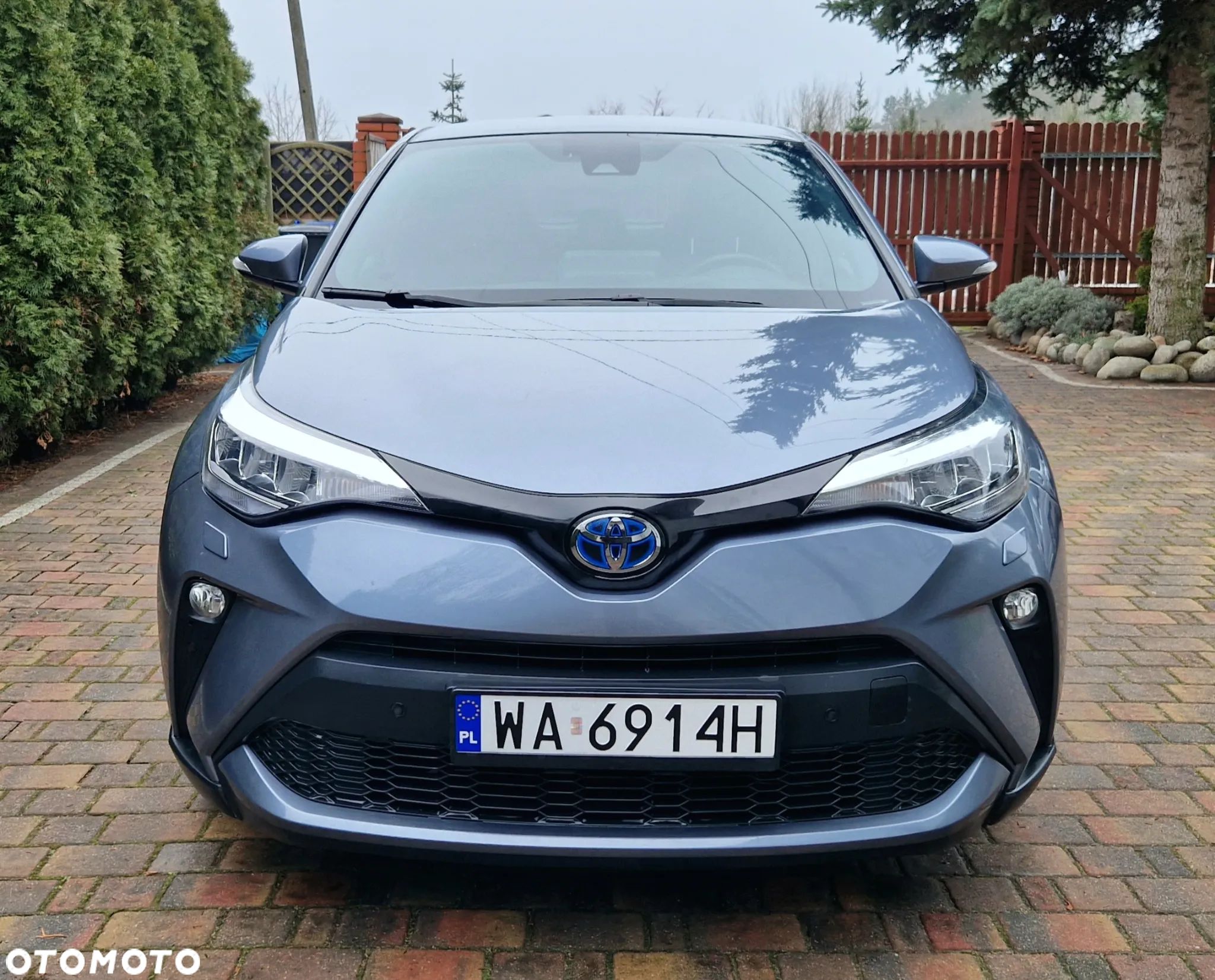 Toyota C-HR Hybrid Style - 1