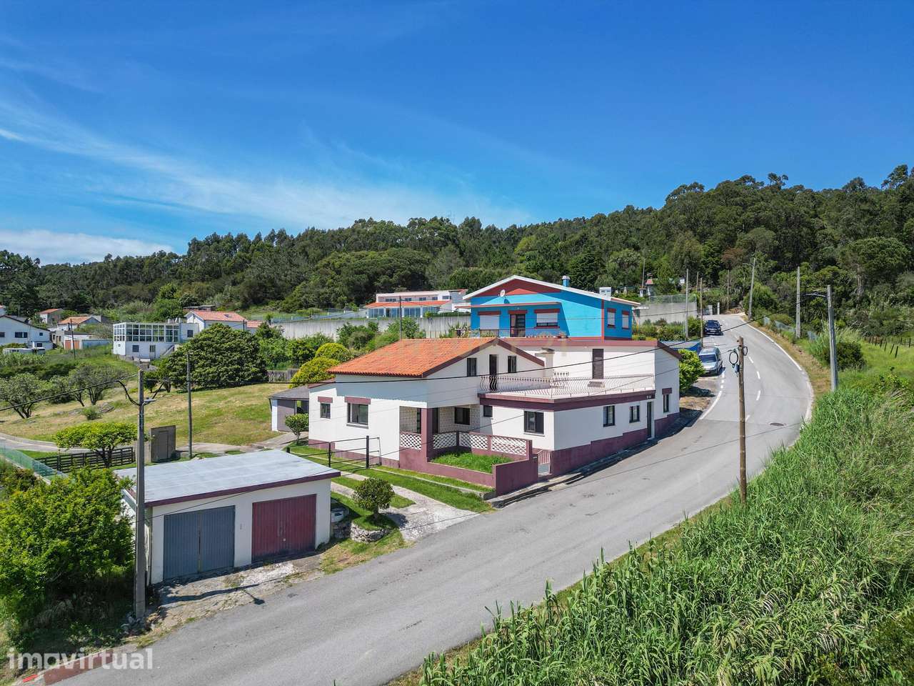 Moradia T4 e Terreno com Viabilidade de Construção Vista Mar na Figuei - Grande imagem: 2/60
