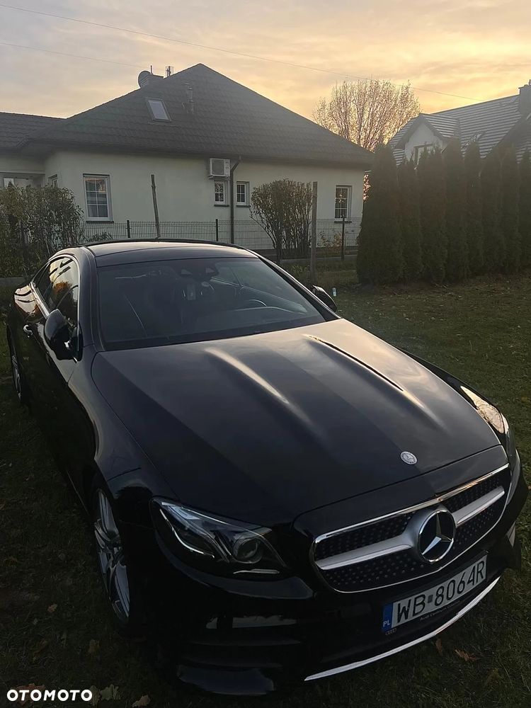 Mercedes-Benz Klasa E 300 Coupe 9G-TRONIC - 2