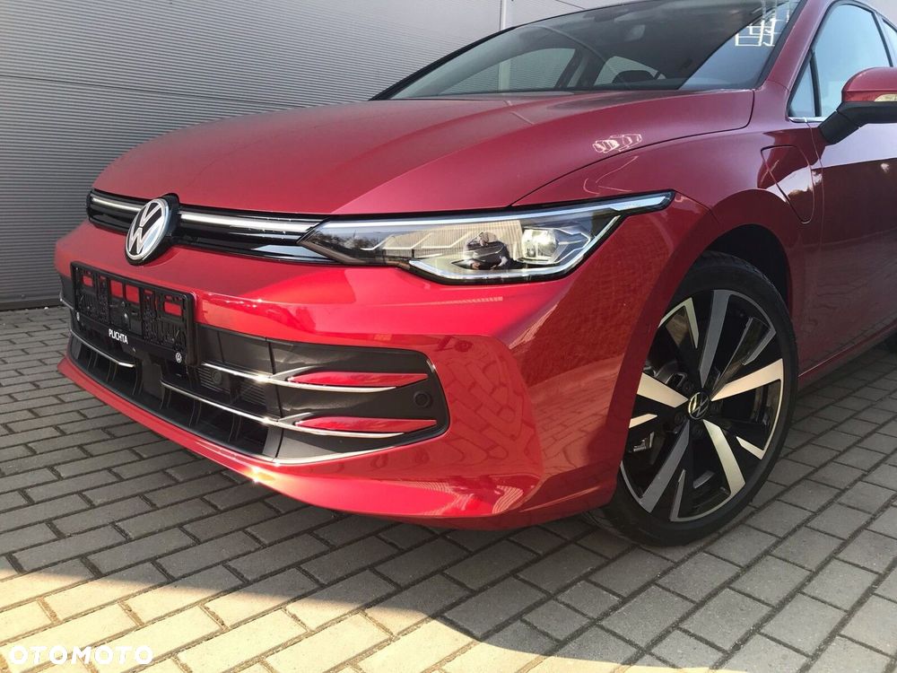 Volkswagen Golf 2026 photo 2