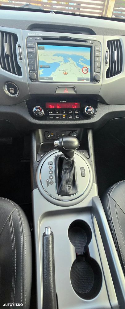 Kia Sportage 2,0 CRDI AWD Aut. Platinum - 29