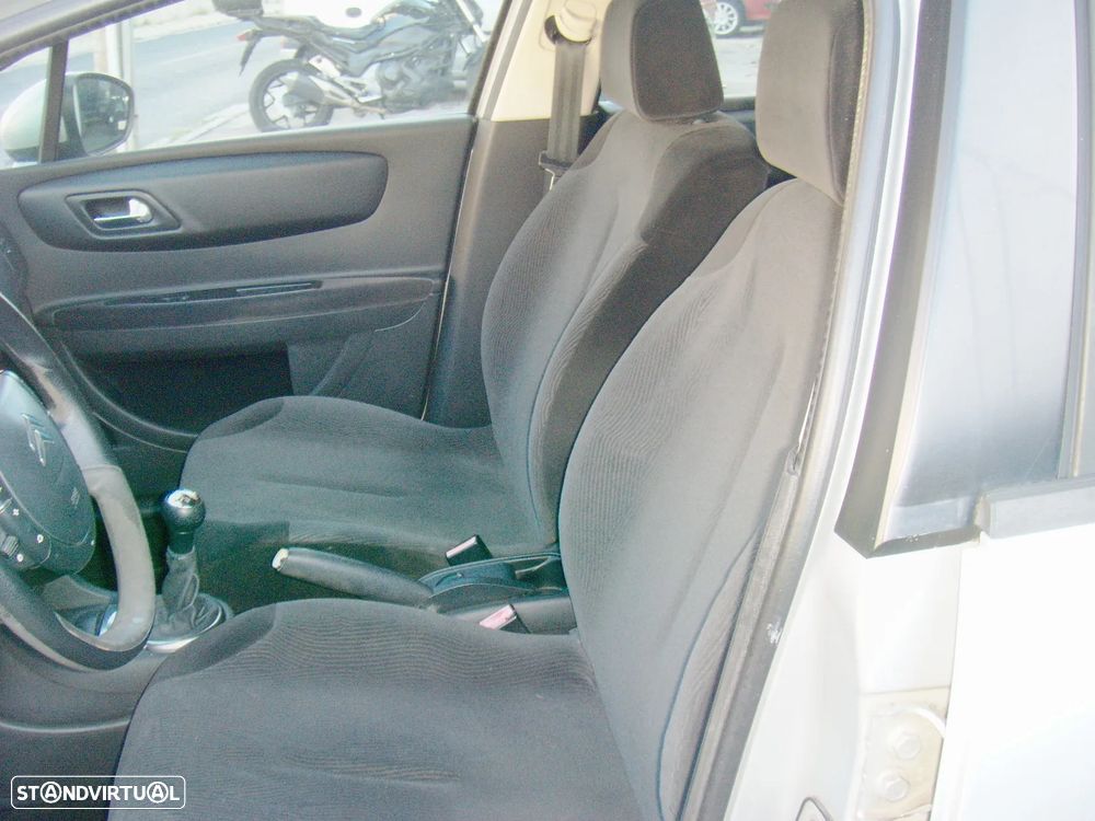 Citroën C4 1.6 HDi Seduction - 32