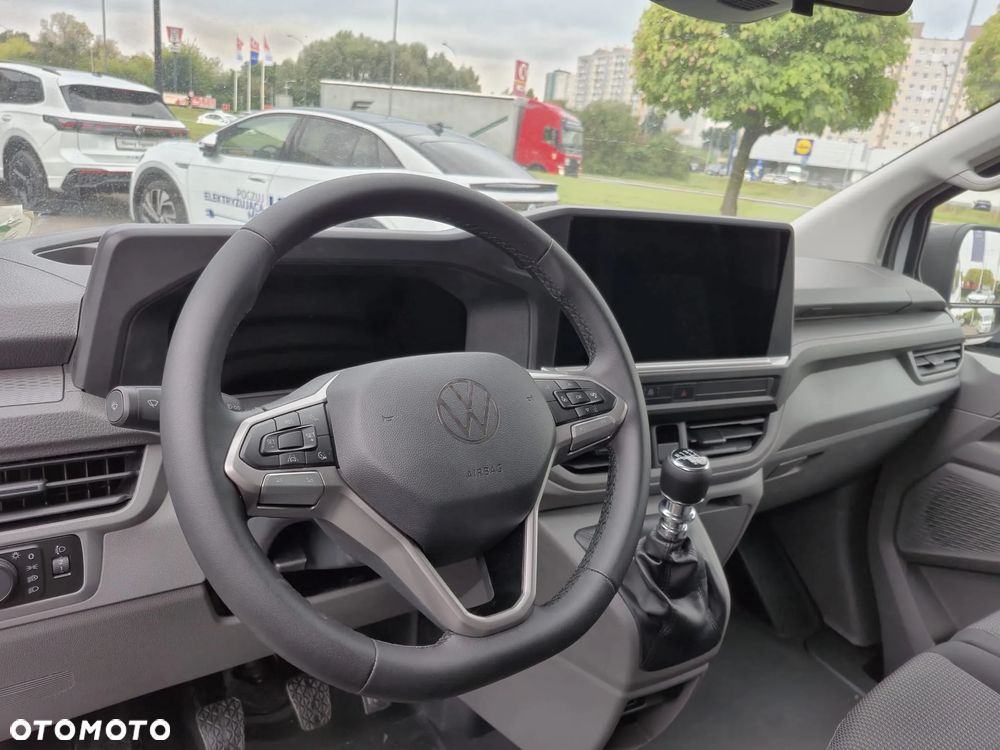 Volkswagen Caravelle - 9