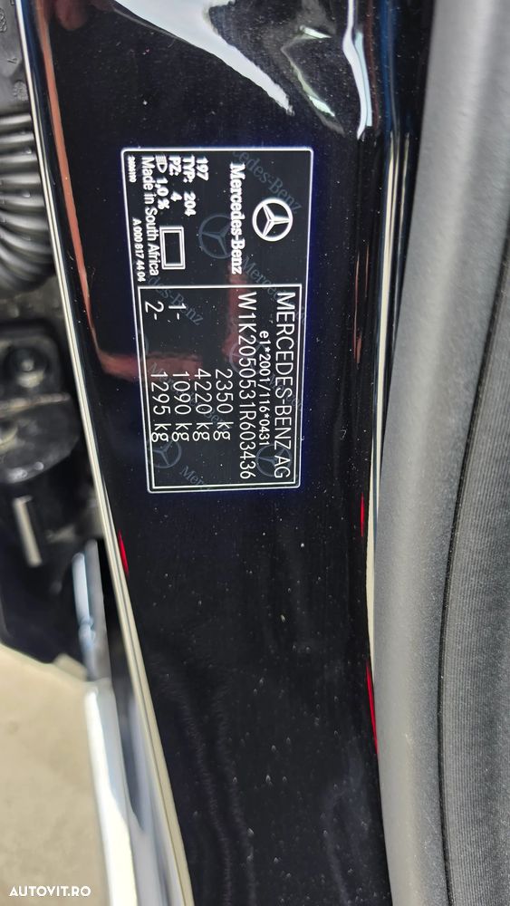 Mercedes-Benz C 300 e 9G-TRONIC Avantgarde - 26