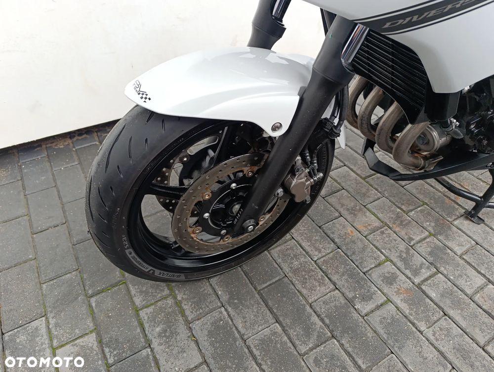 Yamaha XJ - 9