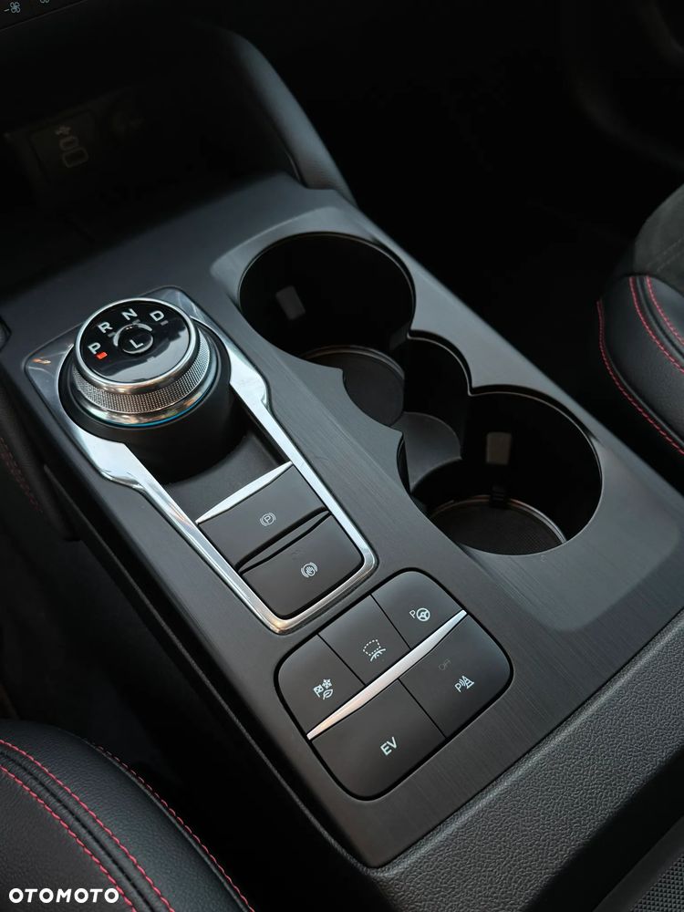 Ford Kuga - 19