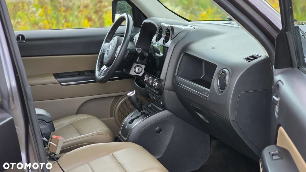 Jeep Patriot - 16