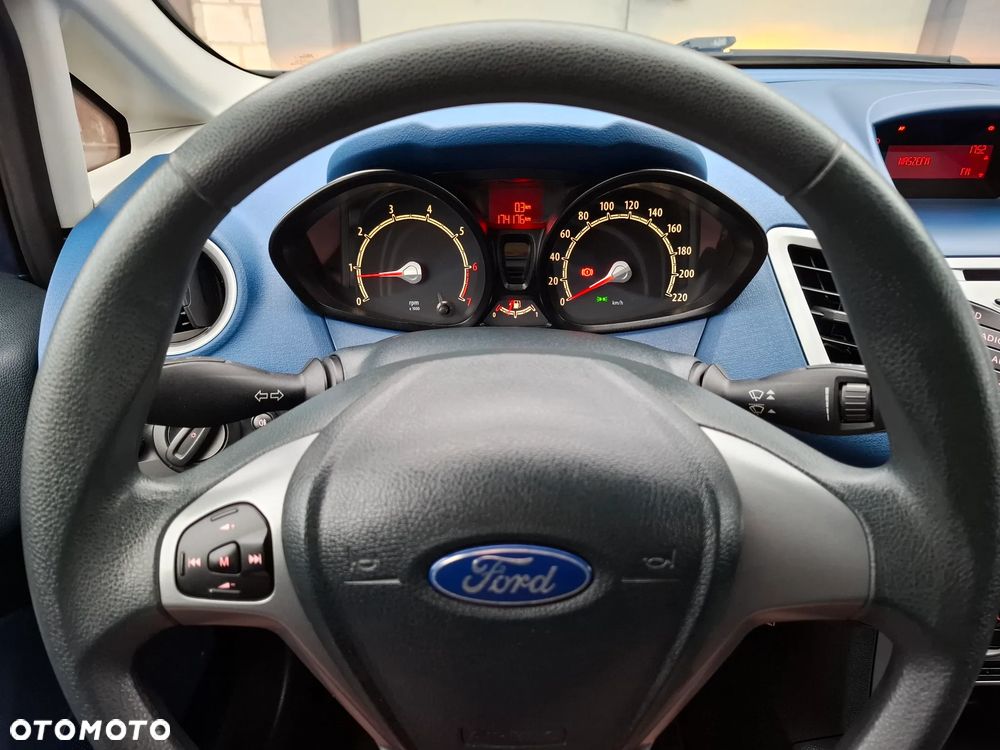 Ford Fiesta 1.25 Titanium - 11